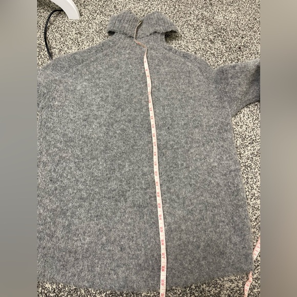 J. Crew Fuzzy Balloon Sleeve Turtleneck Gray Merino Wool Alpaca Sweater sz S - Picture 8 of 8